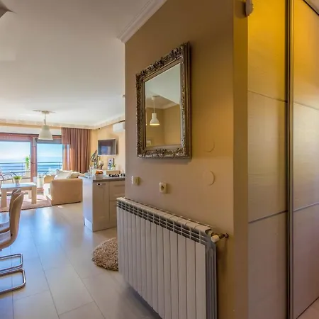 Nilarija Apartman *