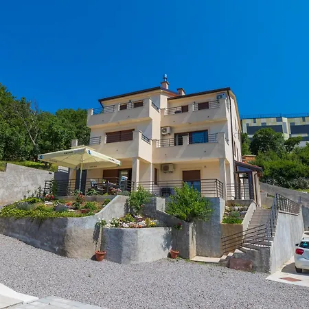 Nilarija Apartman