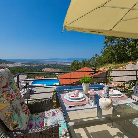 Nilarija Apartman